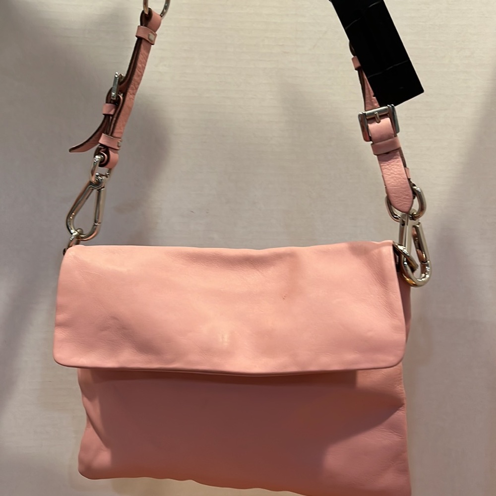 Gianni Chiarini pink supple bag Vintage Never worn leather flat with belt buckle